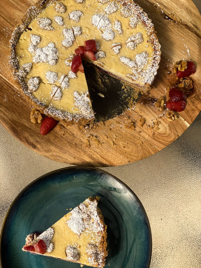 Walnut and Strawberry Cake